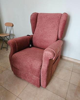 Poltrona relax + alza persona (elettrica)