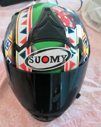 Casco suomy