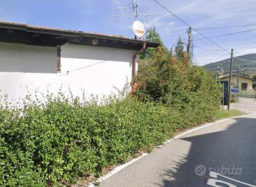 Immobile in asta di 111 m² con 2 locali e box auto