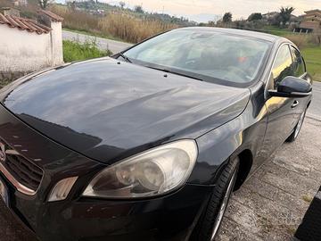Auto volvo s60