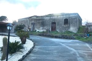 Rustico e terreno a Viagrande