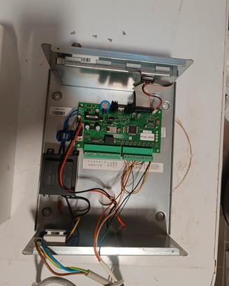 Ponte radio Urmet UHF