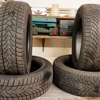 PNEUMATICI - GOMME TERMICHE 215/60/R17 (Volvo)