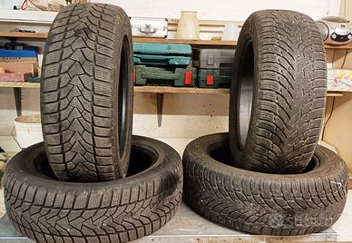 PNEUMATICI - GOMME TERMICHE 215/60/R17 (Volvo)