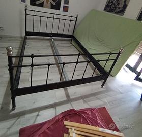 letto in ferro Ikea