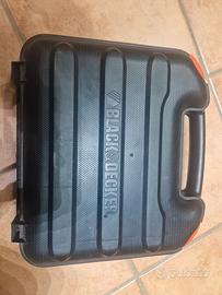 Trapano a percussione Black & Decker più punte 