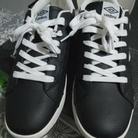 scarpe umbro nuove 
