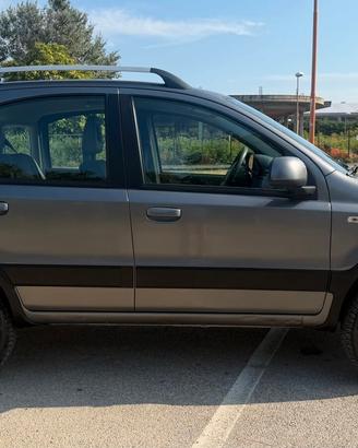 Fiat Panda 1.3 MJT 16V DPF 4x4 Climbing