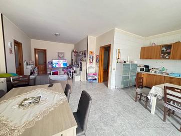 4 LOCALI A AVERSA