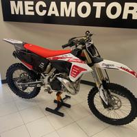 Yamaha YZ 250 2 tempi 2022