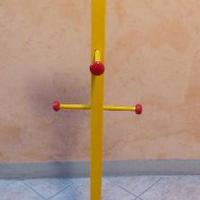 Appendiabiti per camera bambini fatto a mano