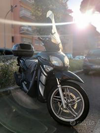 Scooter Yamaha Xenter 125