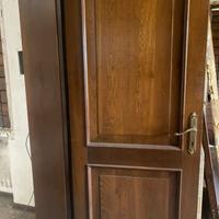 Porte in legno con telaio