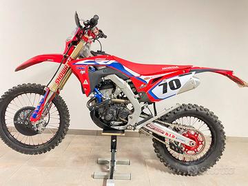 Honda CRF 250 R con ÖHLINS
