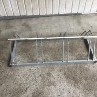 Portabiciclette  per 4 biciclette