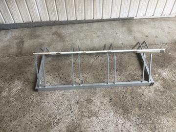 Portabiciclette  per 4 biciclette