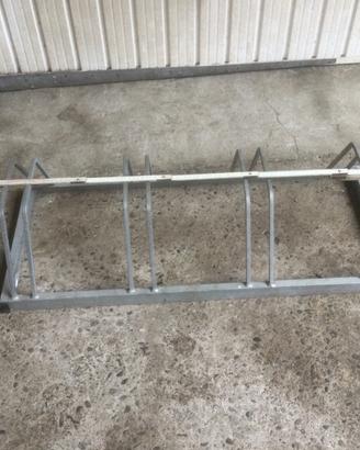 Portabiciclette  per 4 biciclette