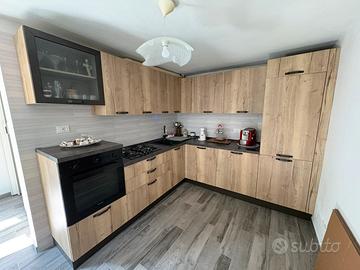 Cucina angolare Lube completa di elettrodomestici