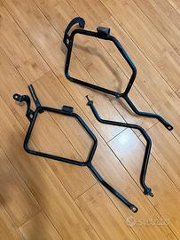 Telai per borse Givi laterlai Triumph 1050