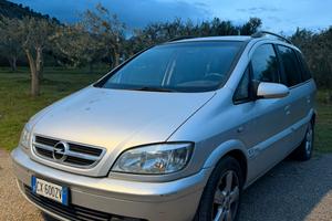 Opel zafira 7 posti