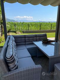 Salotto tavolo sedie