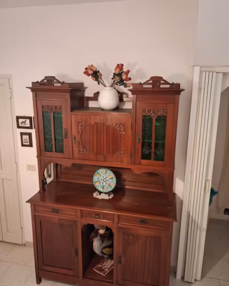 Credenza Liberty in legno massiccio