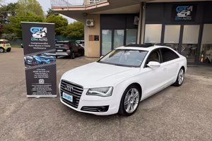 Audi A8 - 4.2 TDI V8 351 CV - quattro tiptronic