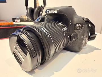 Canon EOS 700D + obiettivo 18-55mm