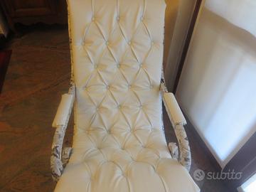 Sedia dondolo poltrona