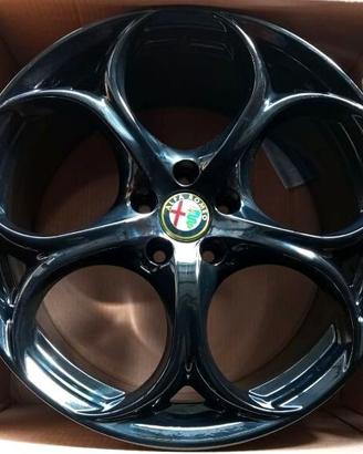 Cerchi in lega originali ALFA GIULIA 19 pollici