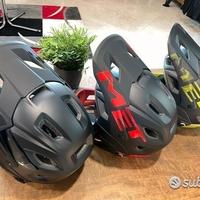 Casco MET parachute MCR mips