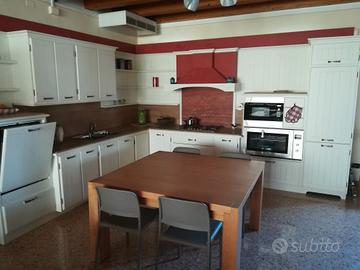 CUCINA ARTIGIANALE