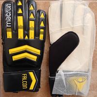 Guanti portiere calcio