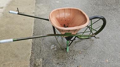 Carriola Spargi concime