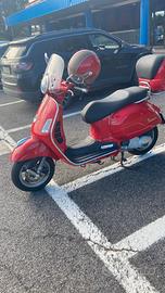 Piaggio Vespa 250 GTS - 2014