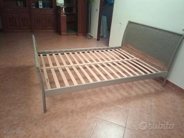 Struttura letto matrimoniale Ikea Sultan Mane