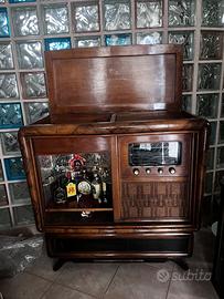 Radio/ Girasischi e mobile bar d'epoca in  noce,