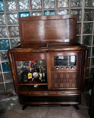 Radio/ Girasischi e mobile bar d'epoca in  noce,