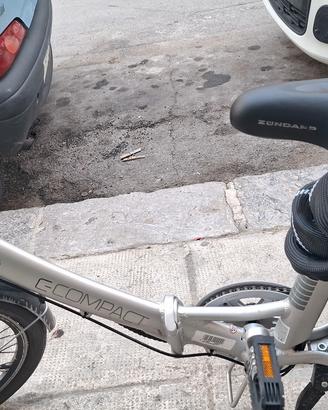 Bici Elettrica Pieghevole Scrapper E-Compact