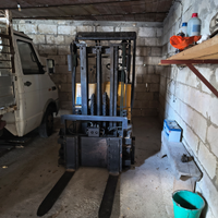 Permuto muletto con miniescavatore