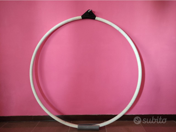 Cerchio aereo – aerial hoop/lyra
 in vendita a Vasto