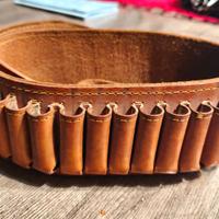 Cinturone caccia porta cartucce cartuccera