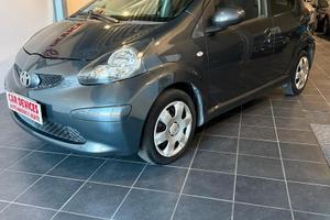 Toyota Aygo - 70 MILA KM - NEOPATENTATI