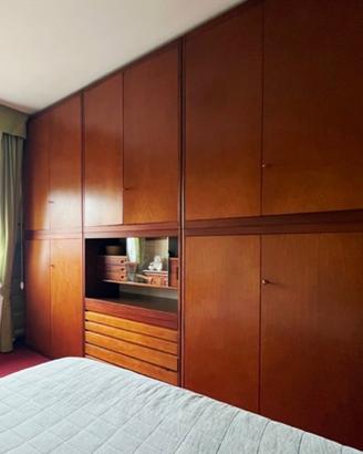 Mobile camera da letto: armadio Tisettanta