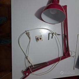Lampada da lavoro scrivania fucsia ikea
