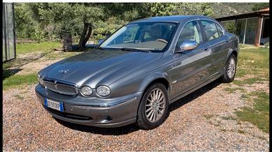 Auto Jaguar X type 2.2 D man Come nuova