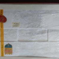 Lenzuolo bianco ricamato
