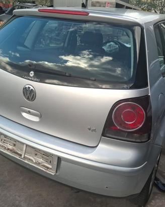 VOLKSWAGEN POLO per ricambi usati