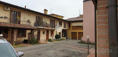 2 LOCALI A CASTEL MELLA