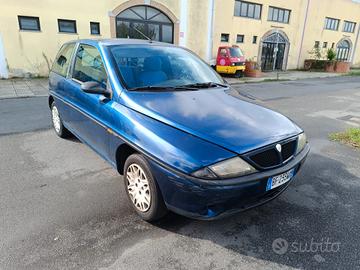 Lancia Y 1.2i cat Elefantino Blu